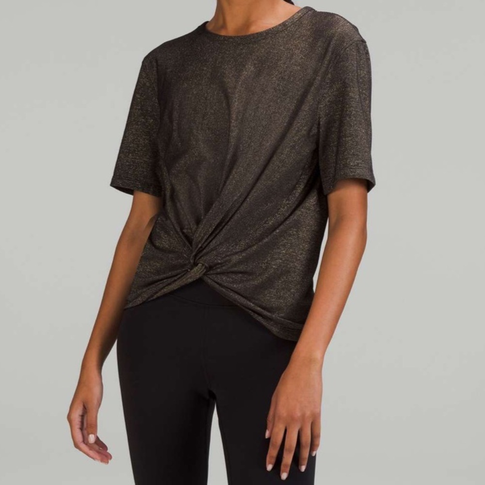 Lululemon Crescent T-Shirt *Spark size 4